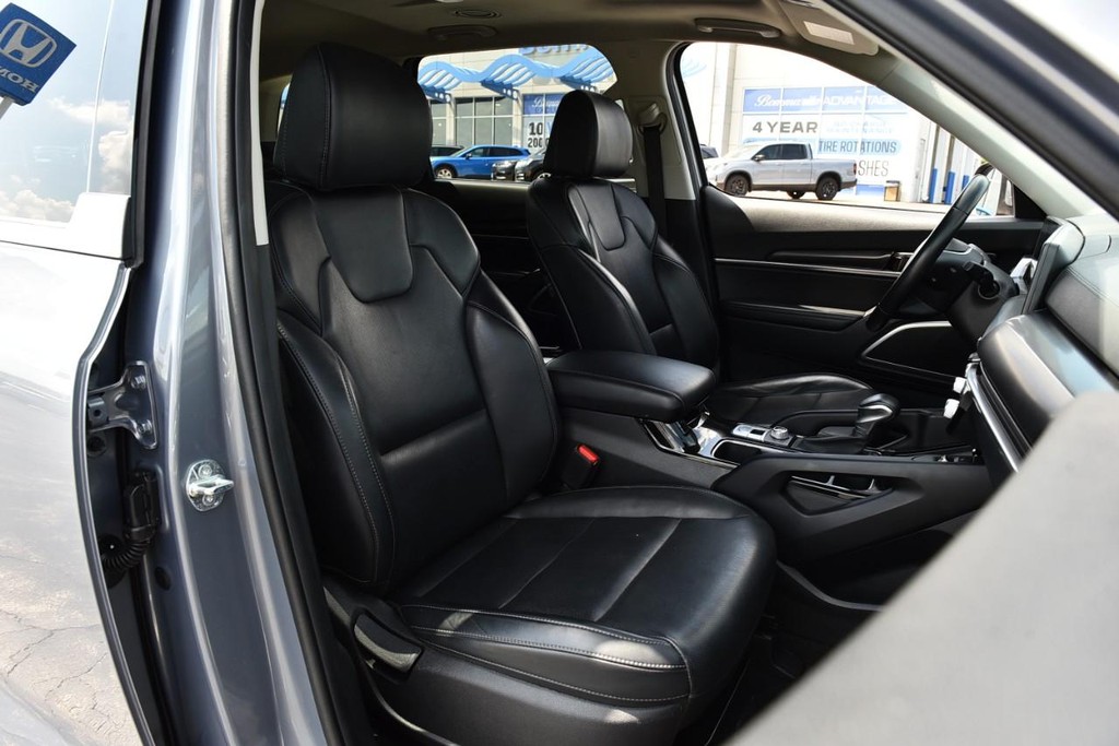 Kia Telluride Vehicle Full-screen Gallery Image 22