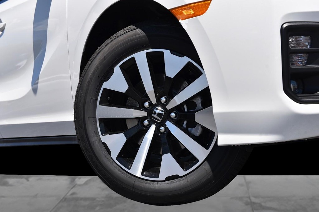 Honda Odyssey Vehicle Full-screen Gallery Image 3
