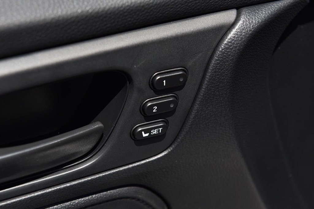 Honda Odyssey Vehicle Full-screen Gallery Image 9