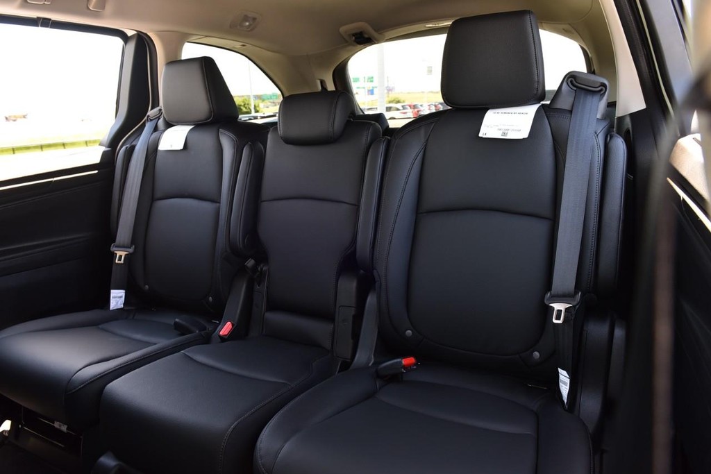 Honda Odyssey Vehicle Full-screen Gallery Image 25