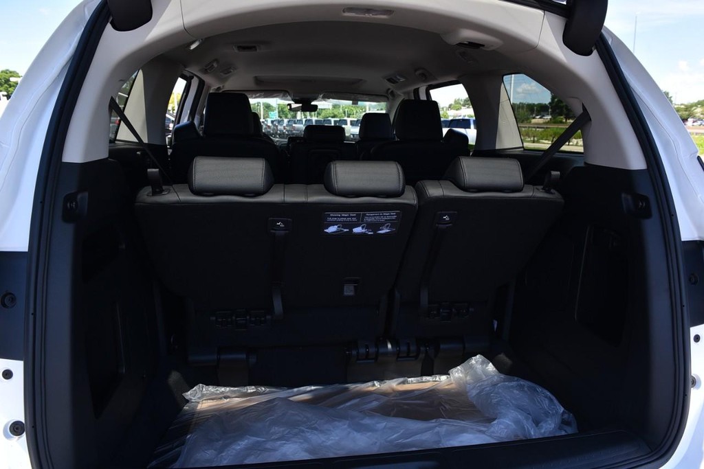 Honda Odyssey Vehicle Full-screen Gallery Image 30