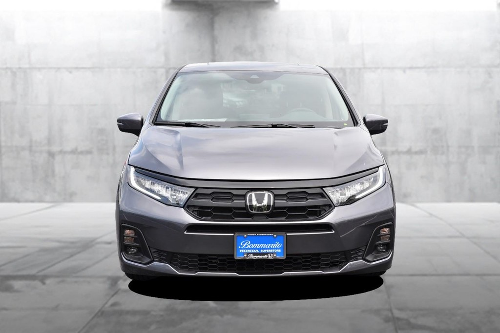 Honda Odyssey Vehicle Full-screen Gallery Image 4