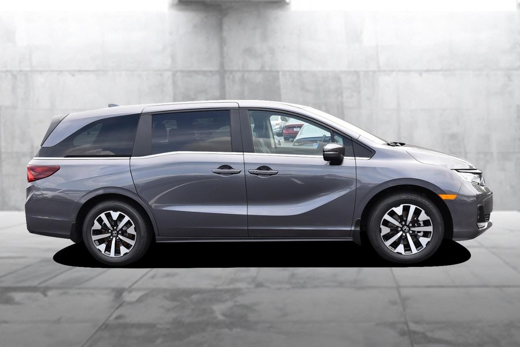 Honda Odyssey Vehicle Full-screen Gallery Image 5