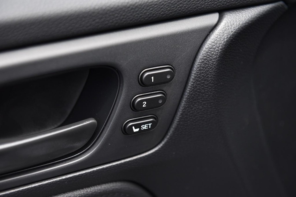 Honda Odyssey Vehicle Full-screen Gallery Image 9