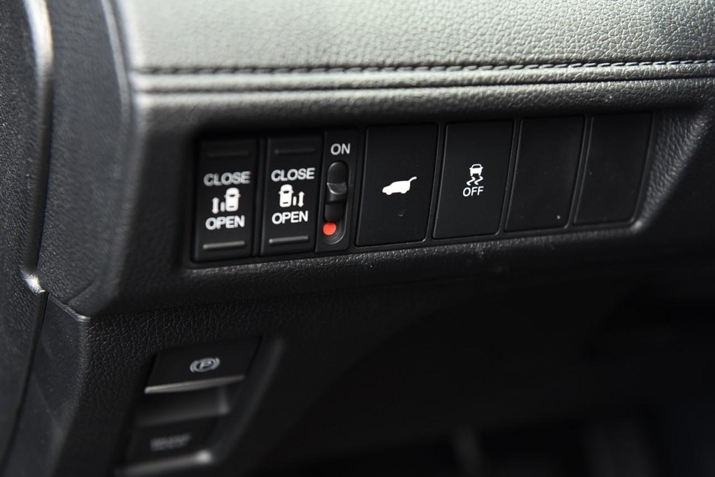 Honda Odyssey Vehicle Full-screen Gallery Image 11