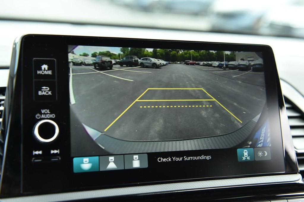 Honda Odyssey Vehicle Full-screen Gallery Image 13