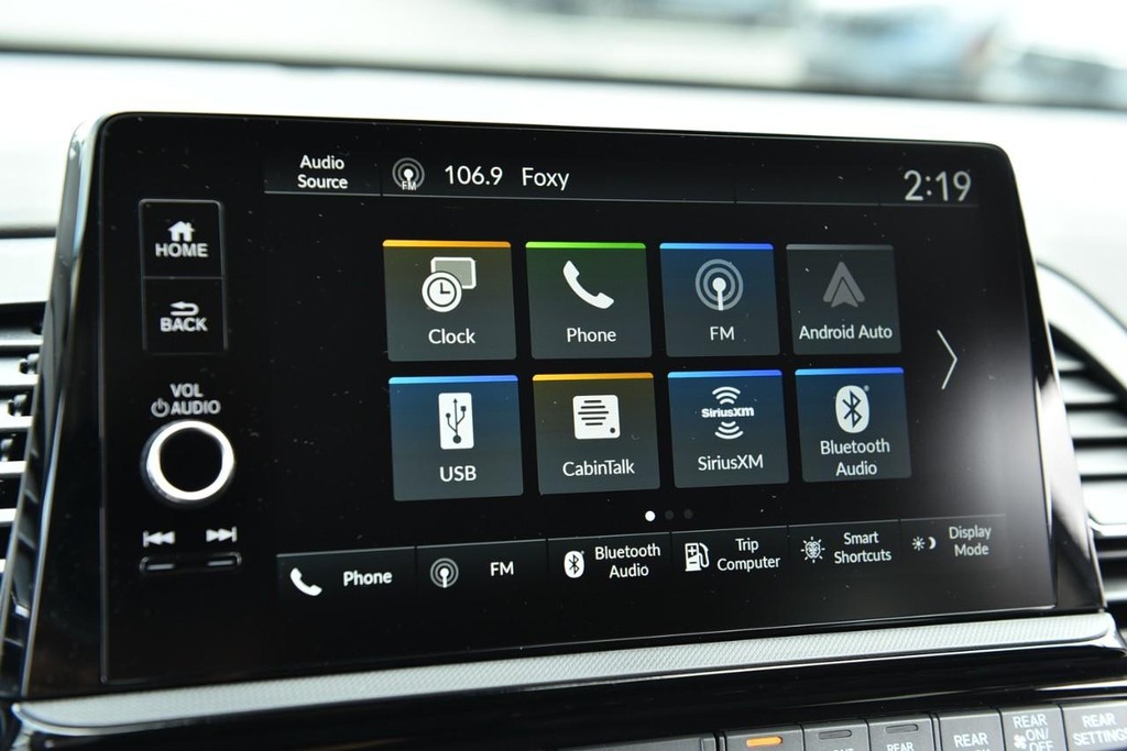 Honda Odyssey Vehicle Full-screen Gallery Image 15
