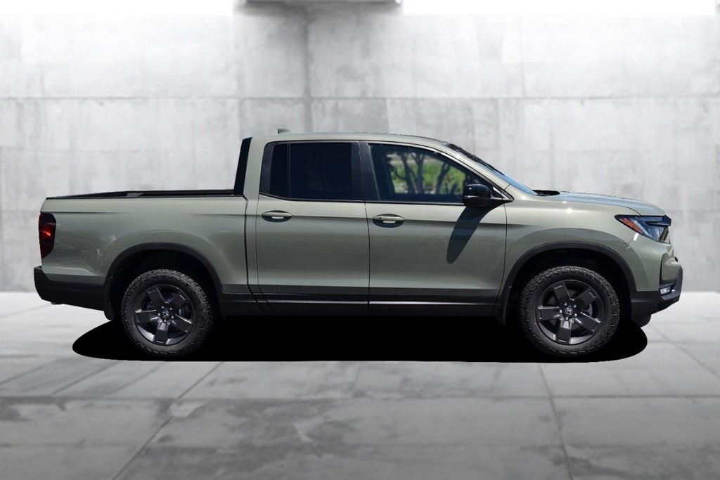 Honda Ridgeline Vehicle Full-screen Gallery Image 5