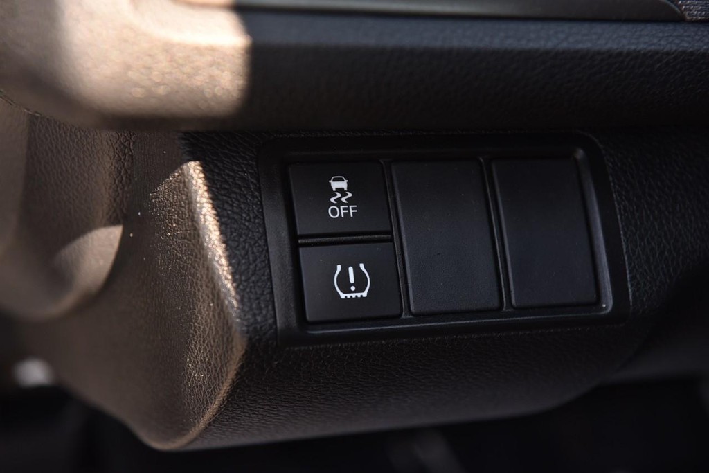 Honda Civic Hatchback Vehicle Full-screen Gallery Image 9