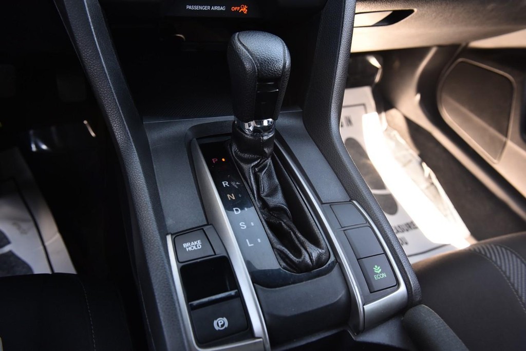 Honda Civic Hatchback Vehicle Full-screen Gallery Image 14