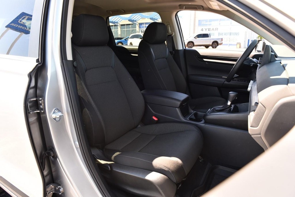 Honda CR-V Vehicle Full-screen Gallery Image 21