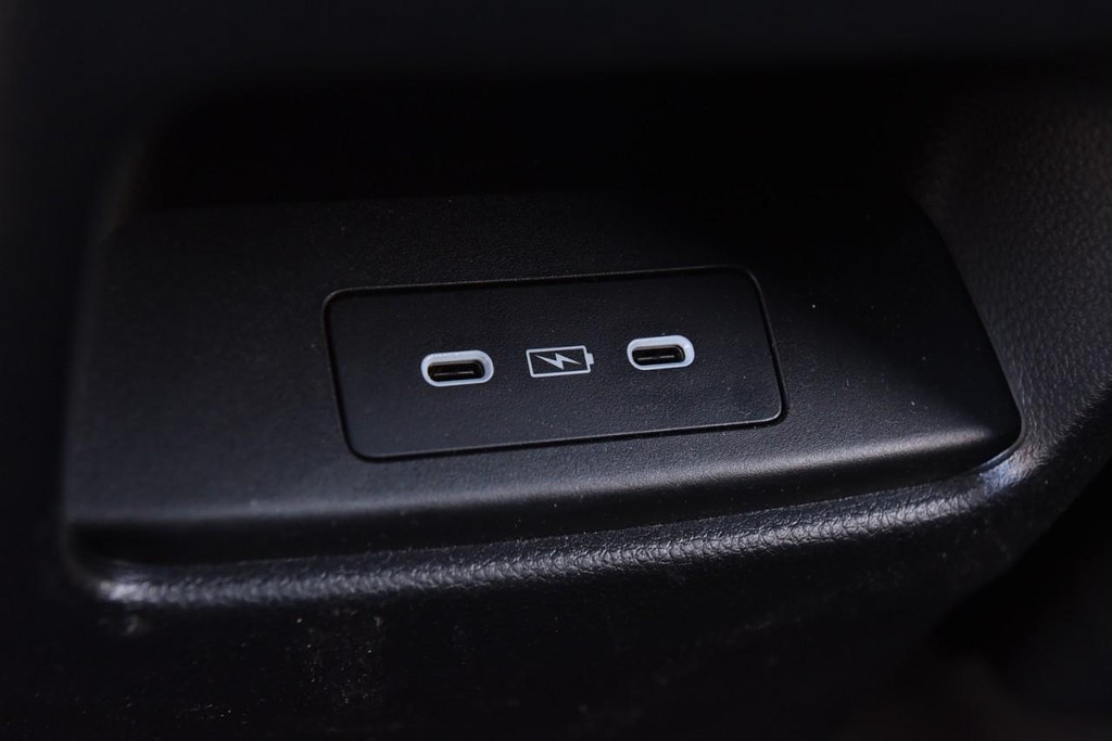 Honda CR-V Vehicle Full-screen Gallery Image 25
