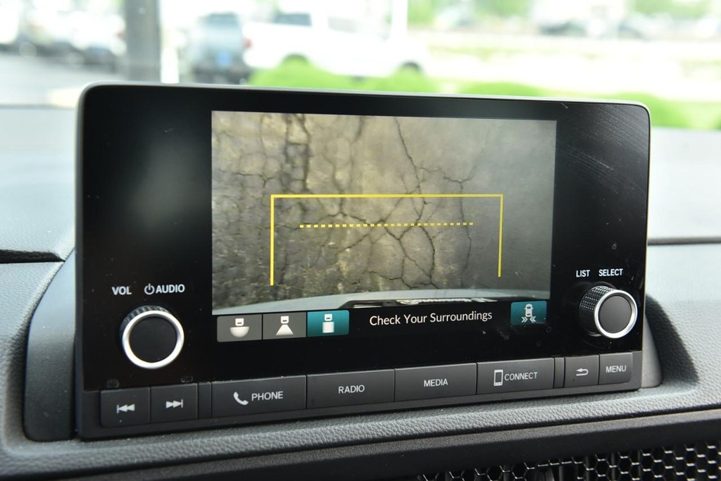 Honda CR-V Vehicle Full-screen Gallery Image 13