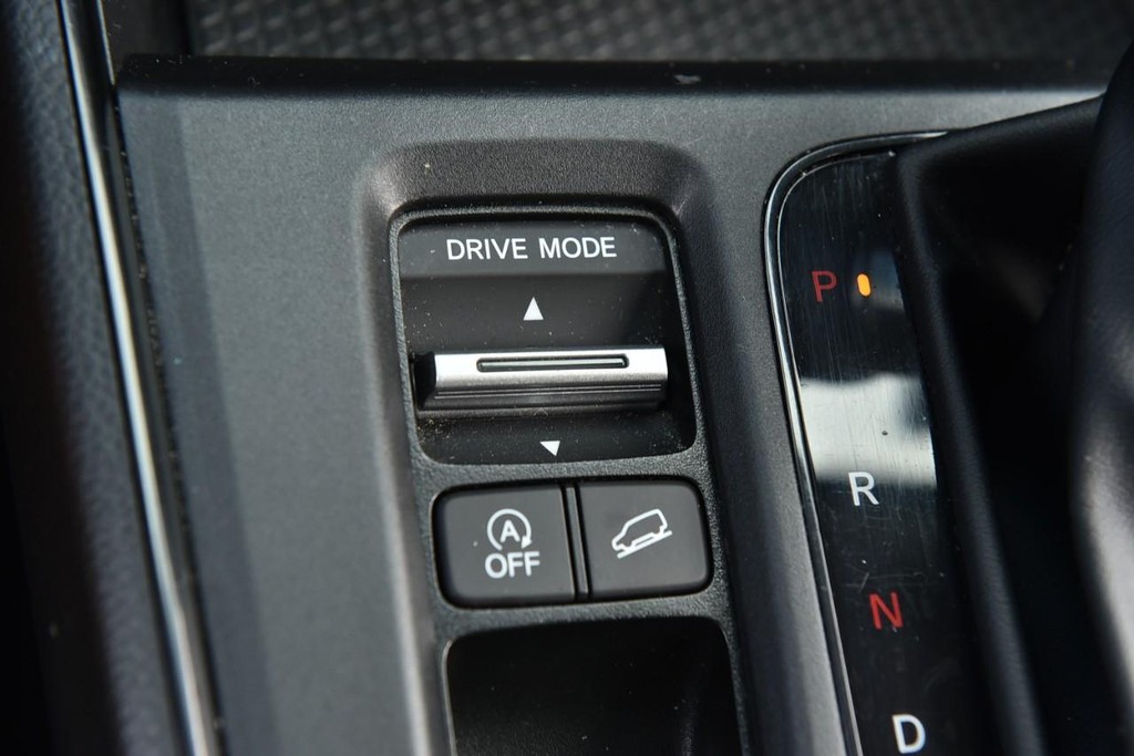 Honda CR-V Vehicle Full-screen Gallery Image 17