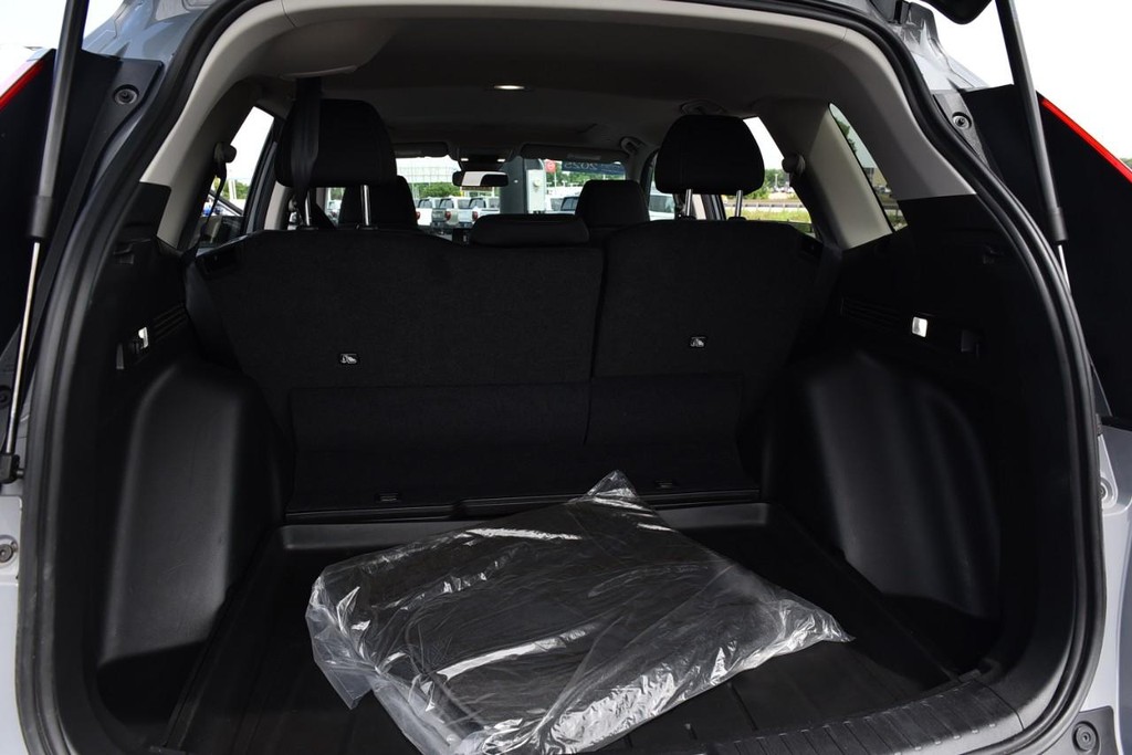 Honda CR-V Vehicle Full-screen Gallery Image 25