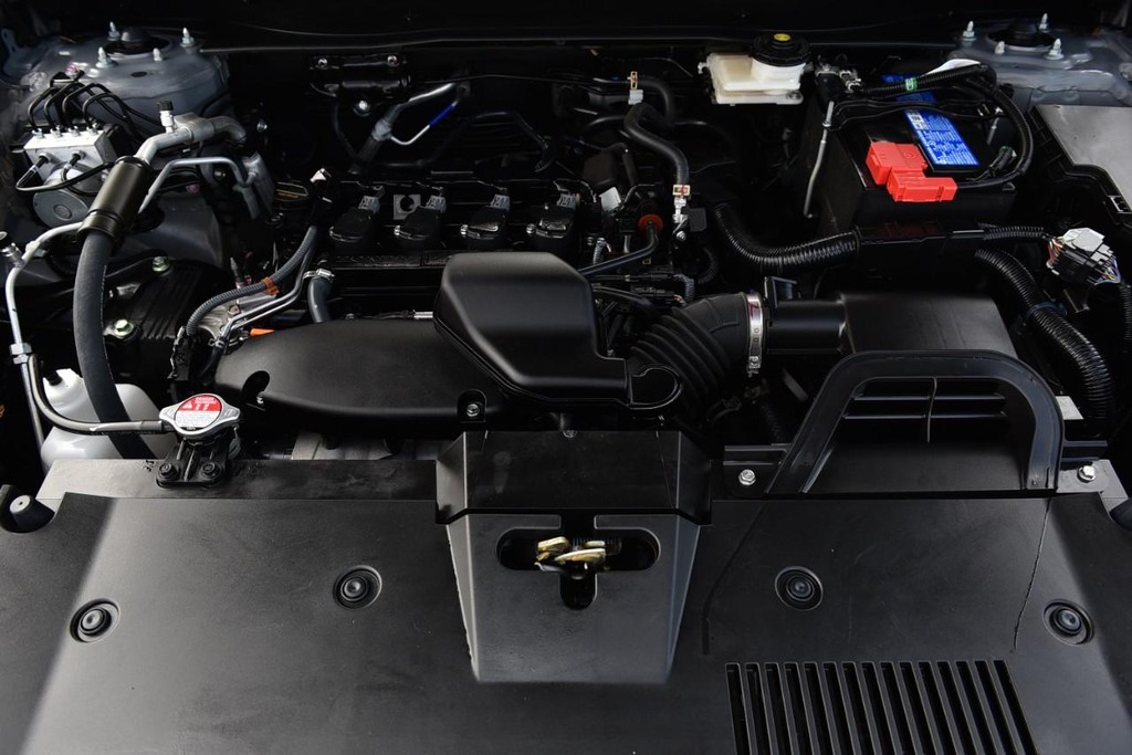 Honda CR-V Vehicle Full-screen Gallery Image 26