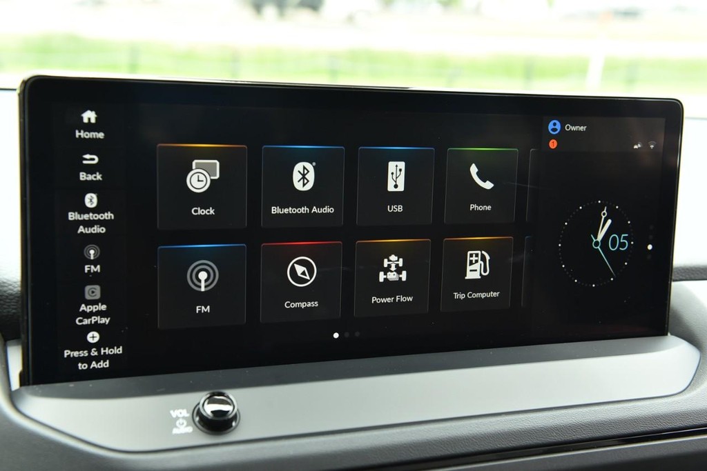 Honda Accord Hybrid Vehicle Full-screen Gallery Image 14