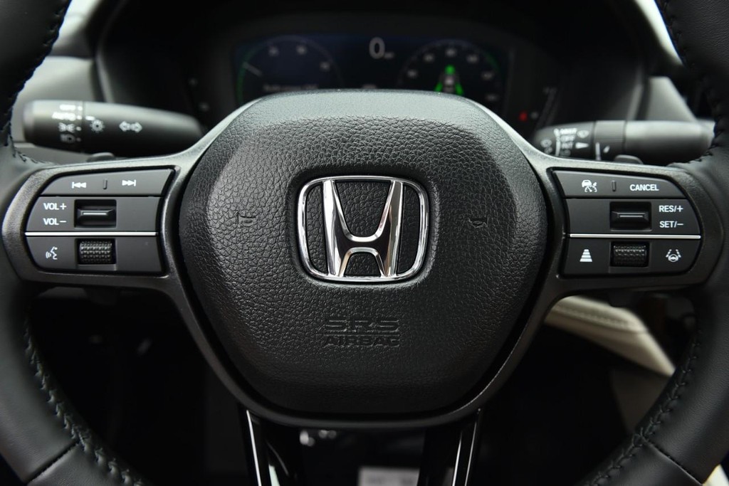 Honda Accord Hybrid Vehicle Full-screen Gallery Image 20