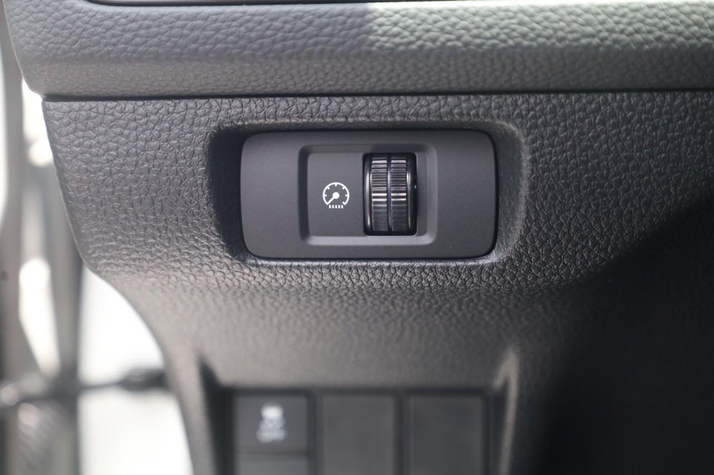 Honda Civic Sedan Hybrid Vehicle Full-screen Gallery Image 12