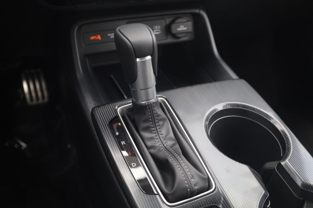 Honda Civic Sedan Hybrid Vehicle Full-screen Gallery Image 19