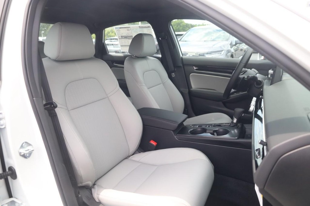Honda Civic Sedan Hybrid Vehicle Full-screen Gallery Image 21