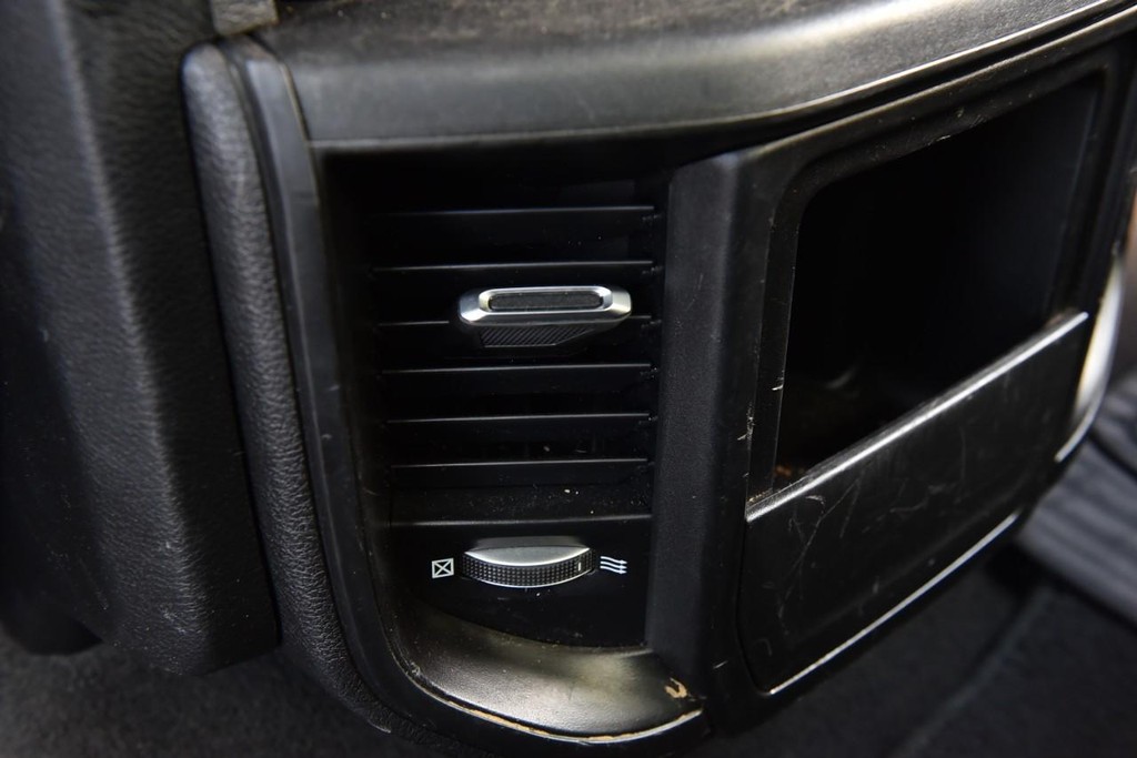 Ram 1500 Vehicle Image 23