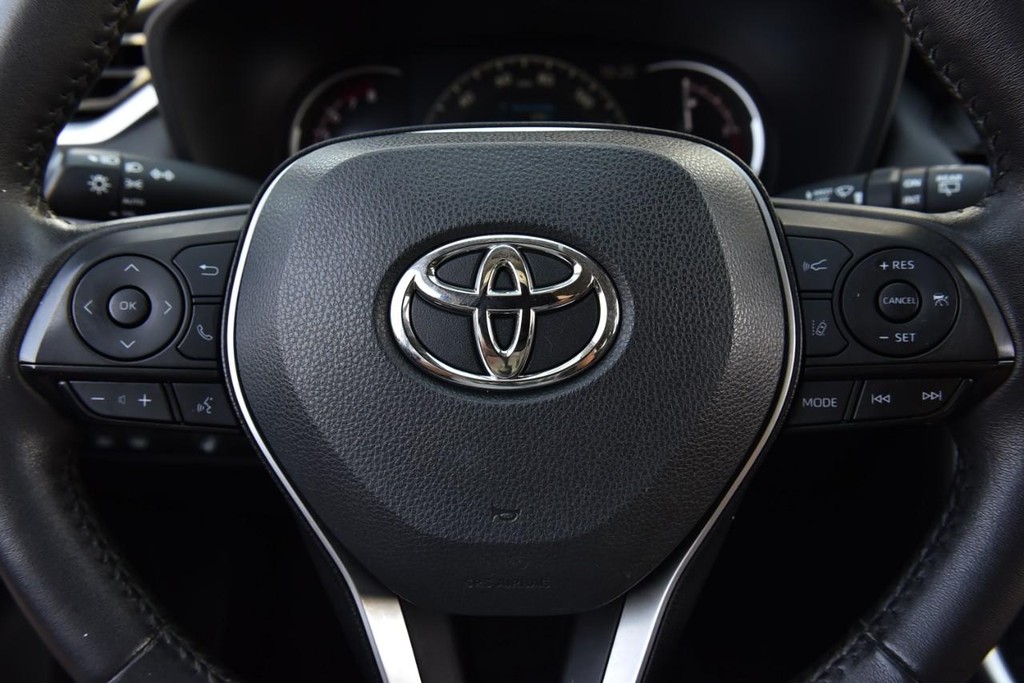 Toyota RAV4 Vehicle Image 18