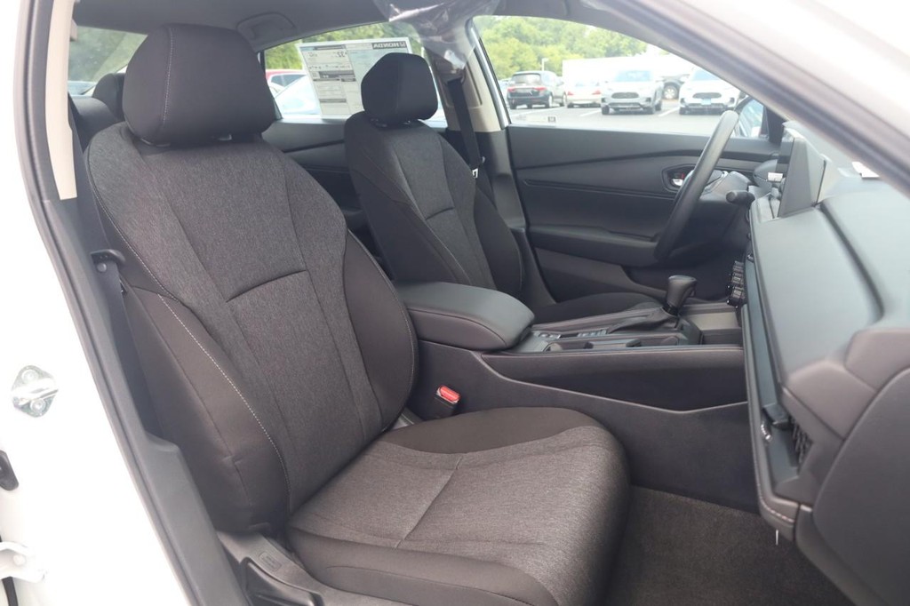 Honda Accord Sedan Vehicle Full-screen Gallery Image 20