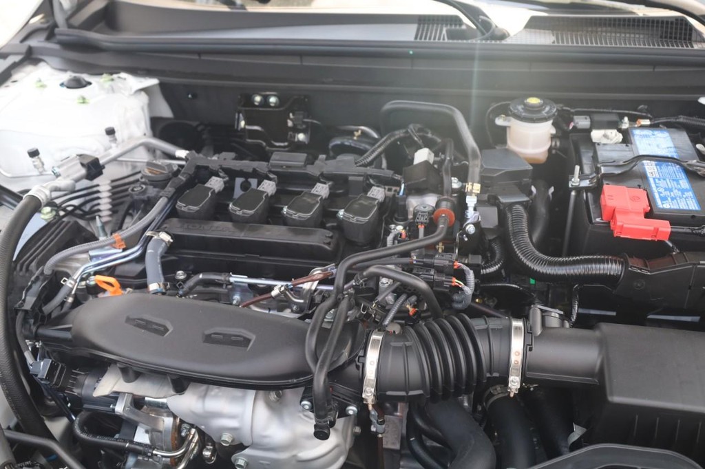 Honda Accord Sedan Vehicle Full-screen Gallery Image 24