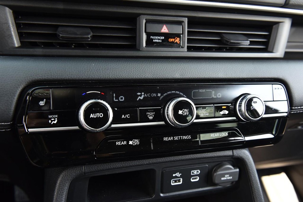 Honda Pilot Vehicle Image 17