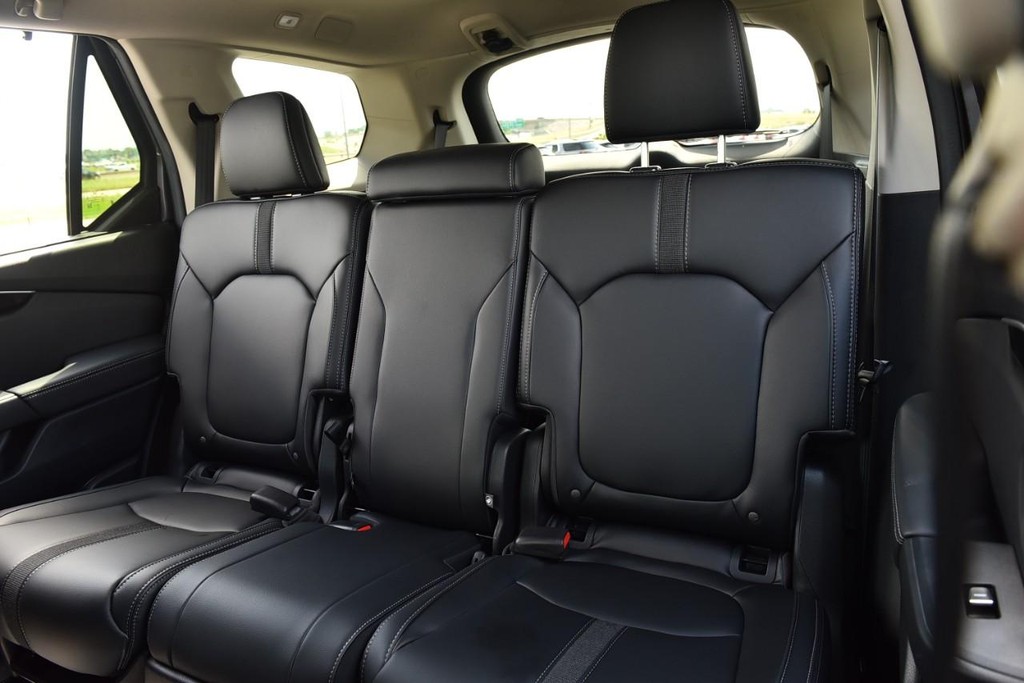 Honda Pilot Vehicle Image 24