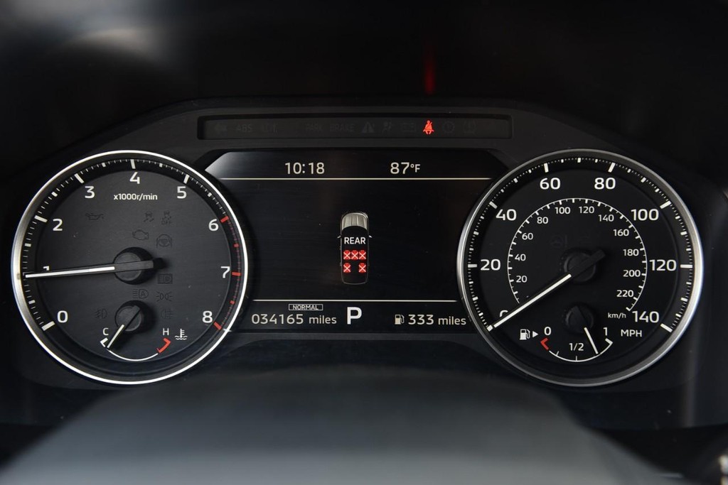 Mitsubishi Outlander Vehicle Image 12