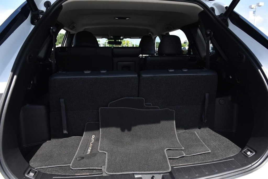 Mitsubishi Outlander Vehicle Image 28