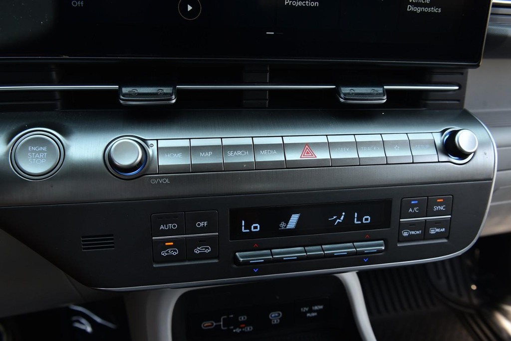 Hyundai Kona Vehicle Image 14