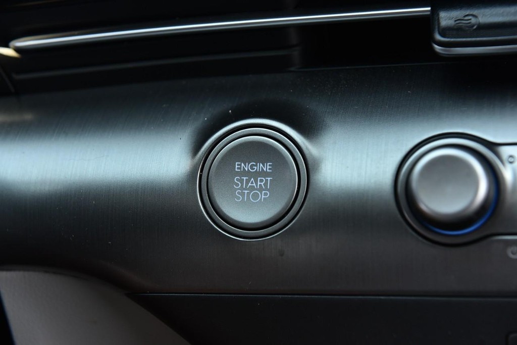 Hyundai Kona Vehicle Image 18