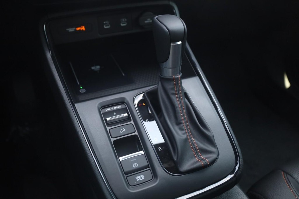 Honda CR-V Hybrid Vehicle Image 19