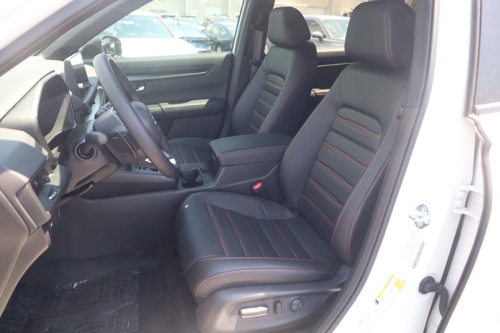 Honda CR-V Hybrid Vehicle Image 20