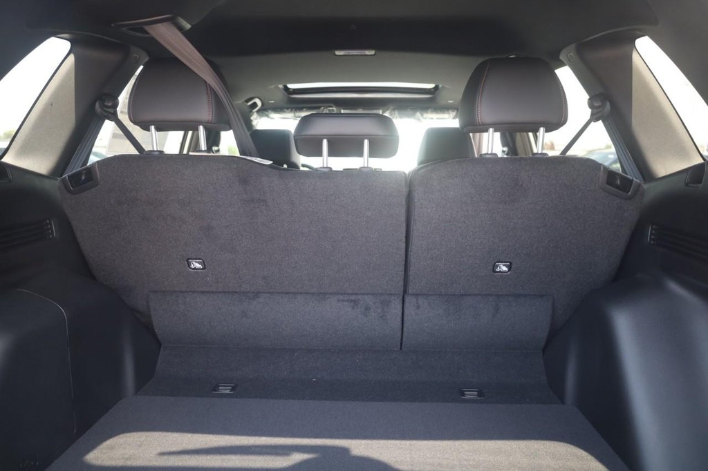 Honda CR-V Hybrid Vehicle Image 24