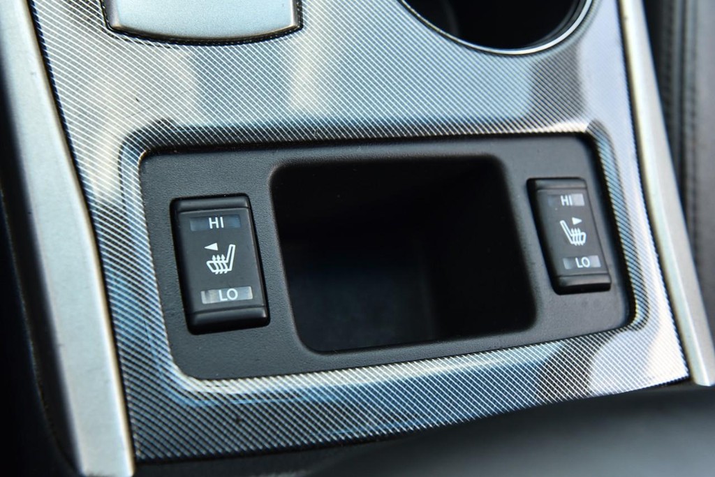 Nissan Altima Vehicle Full-screen Gallery Image 14
