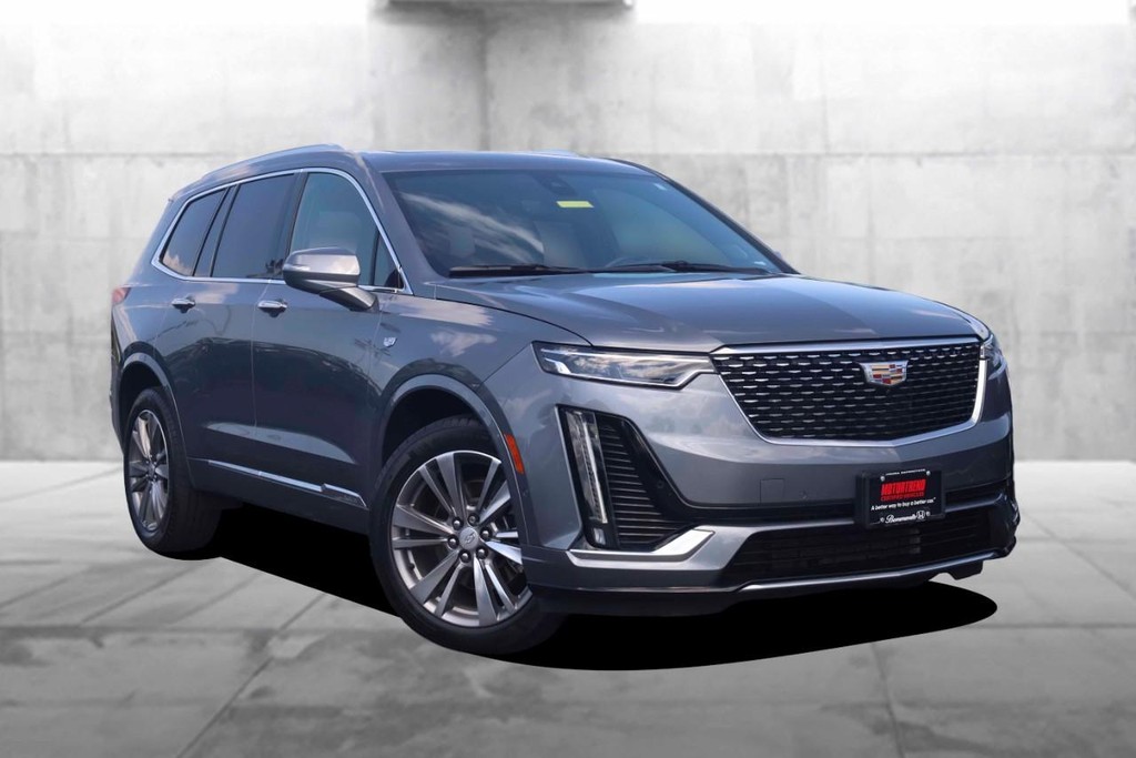 Cadillac XT6 Vehicle Image 02