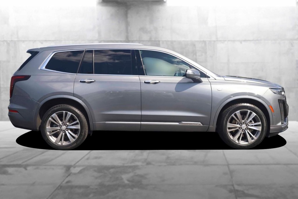 Cadillac XT6 Vehicle Image 05