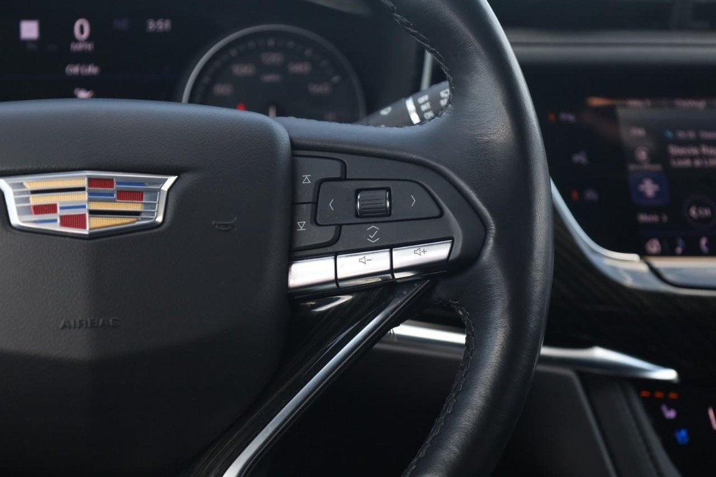Cadillac XT6 Vehicle Image 09