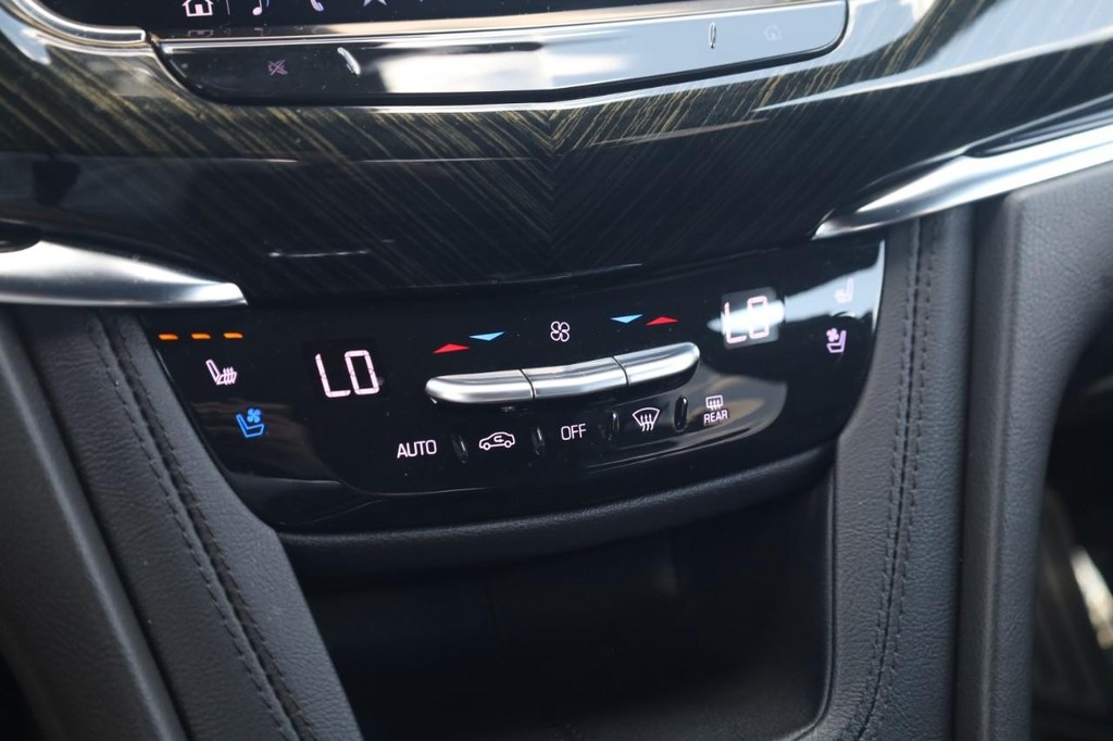 Cadillac XT6 Vehicle Image 17