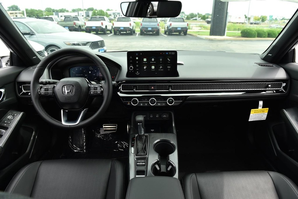 Honda Civic Sedan Hybrid Vehicle Full-screen Gallery Image 7