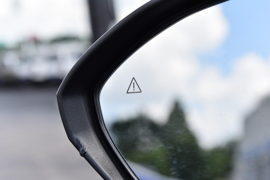 Hyundai Tucson Vehicle Full-screen Gallery Image 9