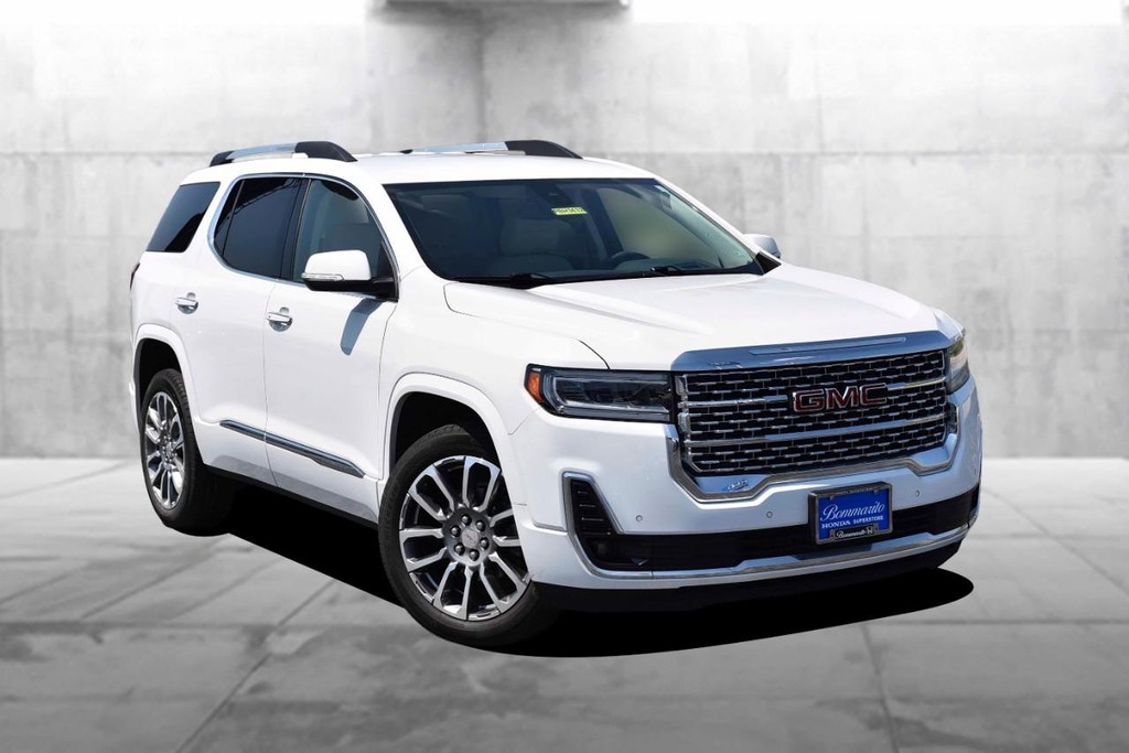 GMC Acadia Vehicle Image 02