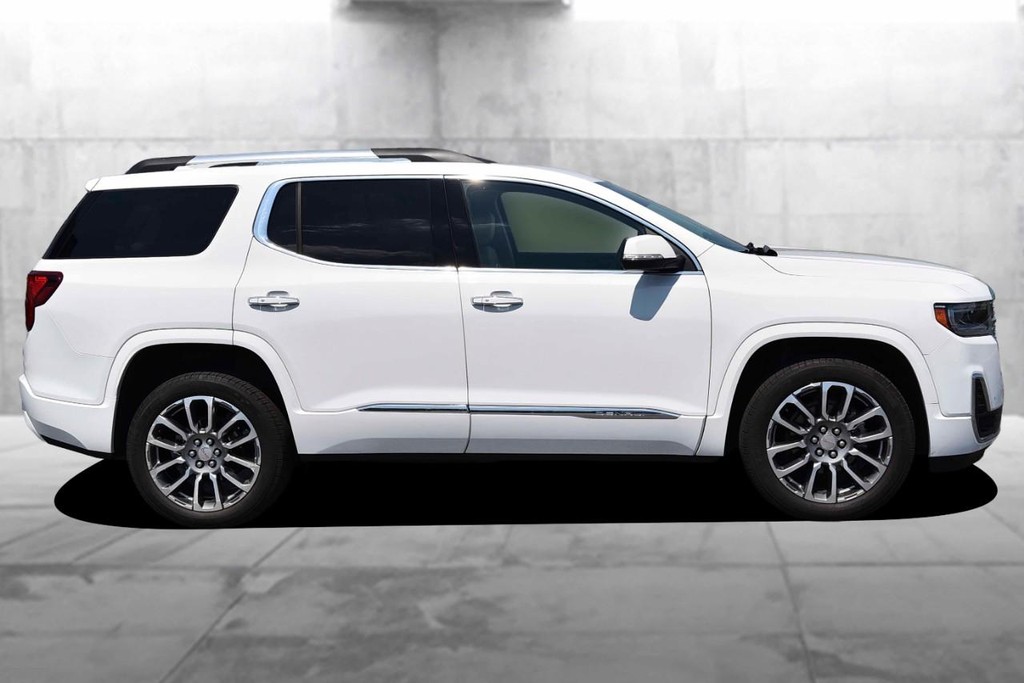 GMC Acadia Vehicle Image 05
