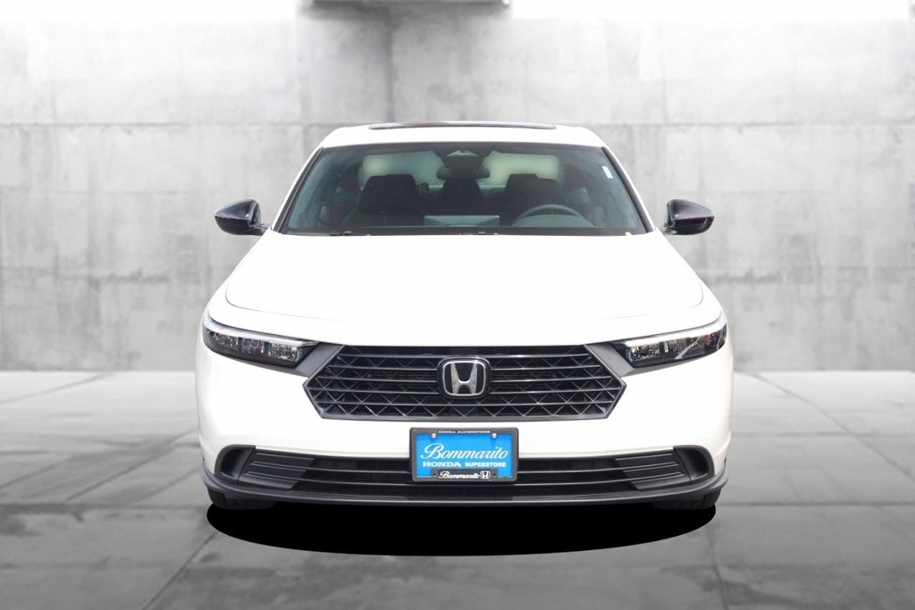 Honda Accord Hybrid Vehicle Image 04