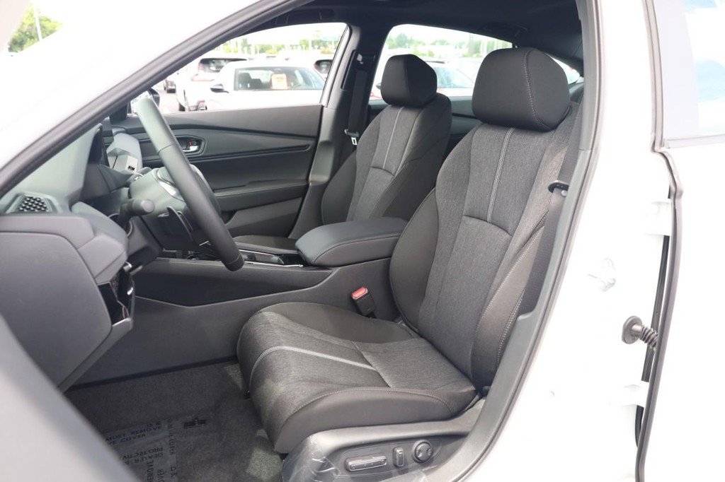 Honda Accord Hybrid Vehicle Image 08