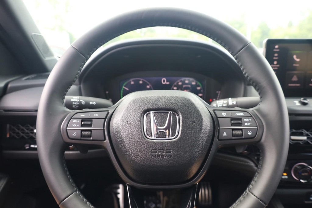 Honda Accord Hybrid Vehicle Image 09